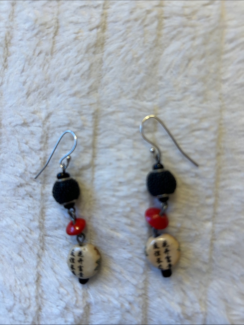 Handmade Black and Red Beaded Dangle Earrings